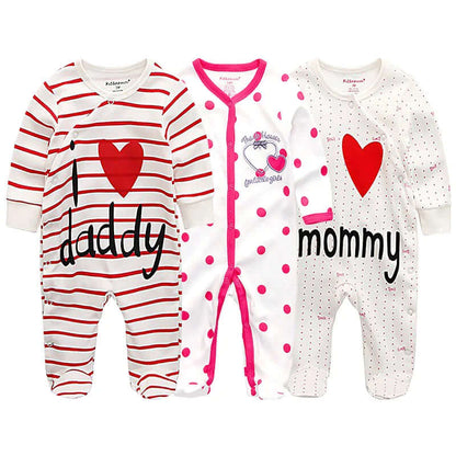 3-pack organic cotton baby pajamas long sleeve footed soft cozy 0-12M, featuring "I love daddy," polka dots, and "I love mommy" designs.