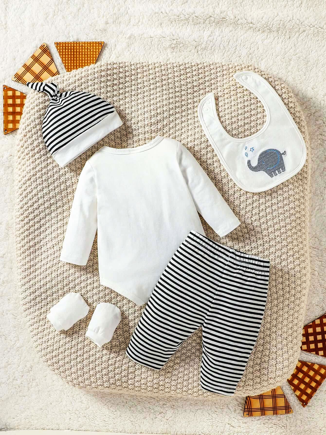 Elephant Streetwear Fashion - Pantsuit + Hat + Gloves + Bib (0-6M)