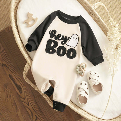 Adorable Hey Boo! Halloween long sleeve romper for infants featuring a ghost design, perfect for cozy trick-or-treating.