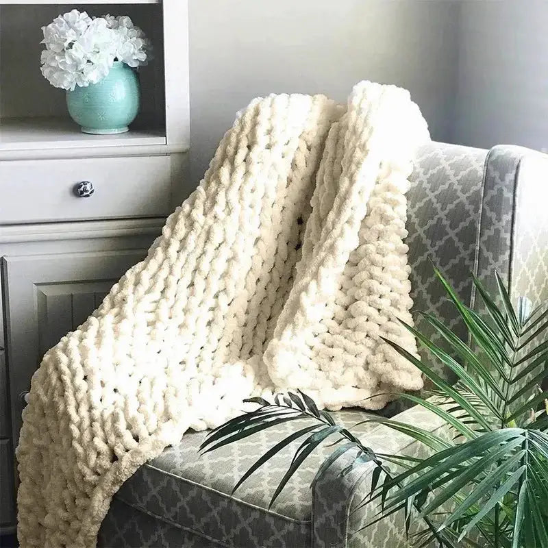 Santa Fe Snuggle 🍁 Chunky Chenille Knit Blanket, Perfect for Cozy Days